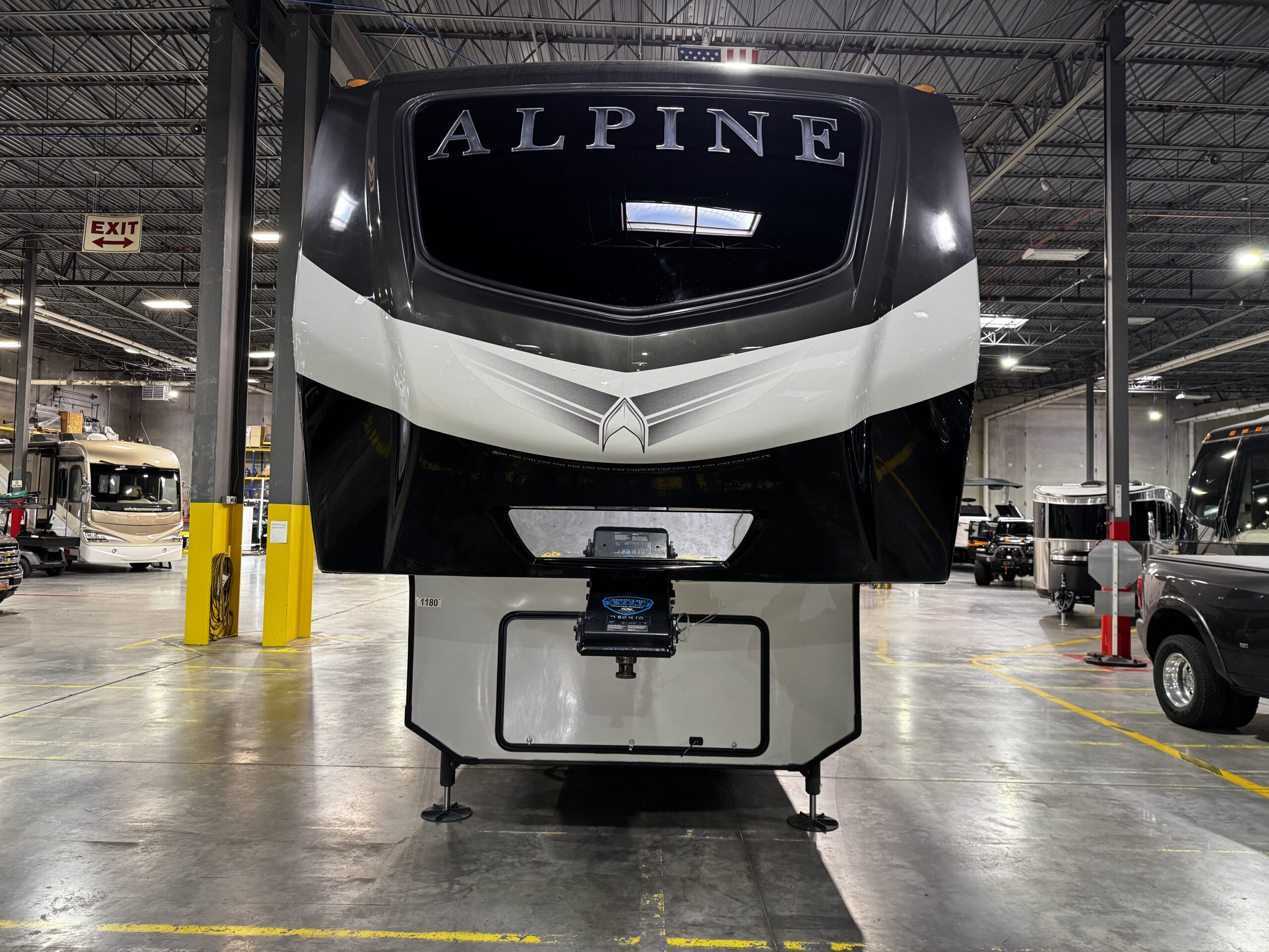 
								2022 Keystone Alpine 3790 full									