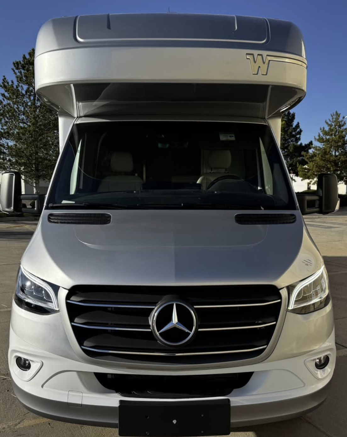 
								2025 Winnebago View 24D full									